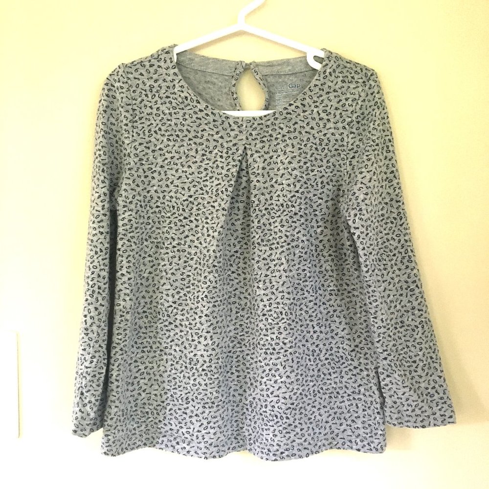 BabyGap Girls' Heather Gray Scattered Numbers Long Sleeved Shirt, Size 5